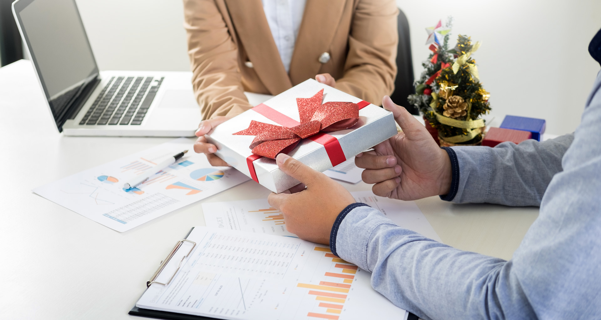 5 idées de cadeaux d’entreprise de fin d’année